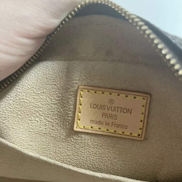 Louis Vuitton Manhattan Pm - Picture 8 of 12